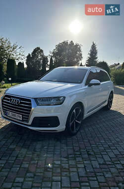 Внедорожник / Кроссовер Audi Q7 2016 в Мостиске