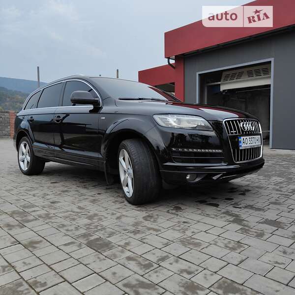 Позашляховик / Кросовер Audi Q7 2010 в Виноградові
