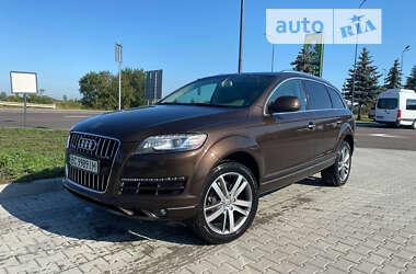 Позашляховик / Кросовер Audi Q7 2015 в Львові