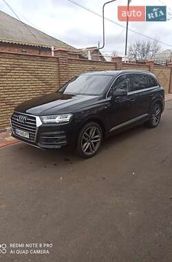 Позашляховик / Кросовер Audi Q7 2017 в Ананьїві