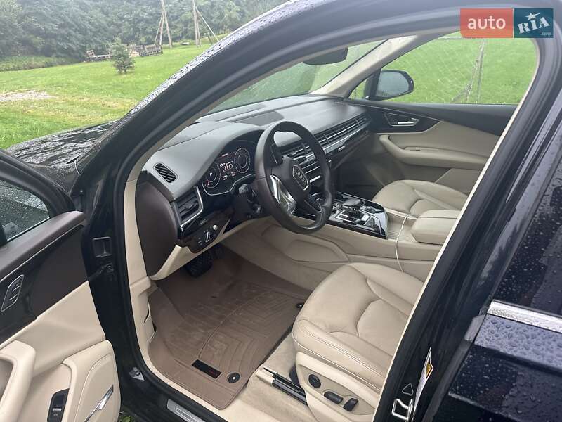 Позашляховик / Кросовер Audi Q7 2016 в Івано-Франківську