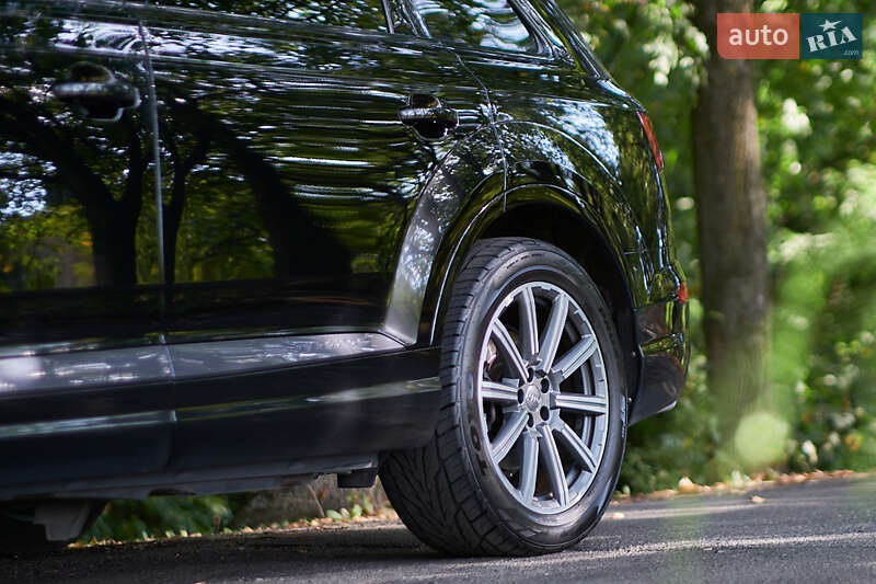 Внедорожник / Кроссовер Audi Q7 2016 в Хмельницком