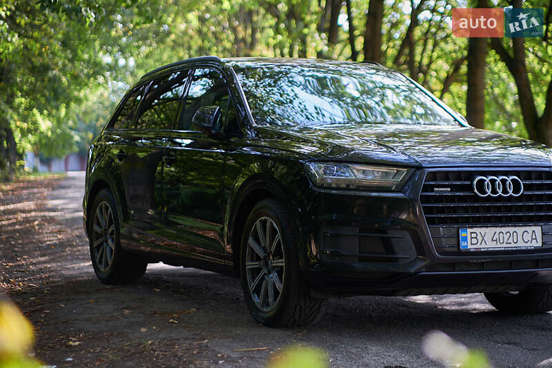 Внедорожник / Кроссовер Audi Q7 2016 в Хмельницком