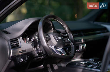 Внедорожник / Кроссовер Audi Q7 2016 в Хмельницком