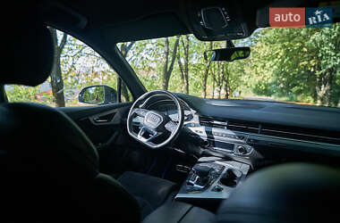Внедорожник / Кроссовер Audi Q7 2016 в Хмельницком