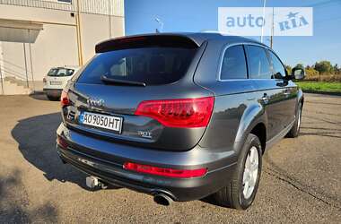 Внедорожник / Кроссовер Audi Q7 2014 в 
