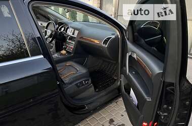 Внедорожник / Кроссовер Audi Q7 2012 в Нововолынске