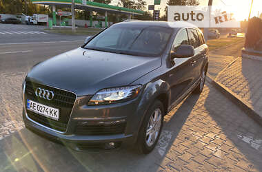 Внедорожник / Кроссовер Audi Q7 2013 в Днепре