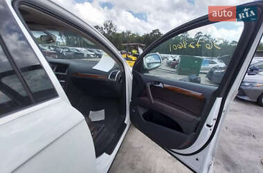 Внедорожник / Кроссовер Audi Q7 2014 в 