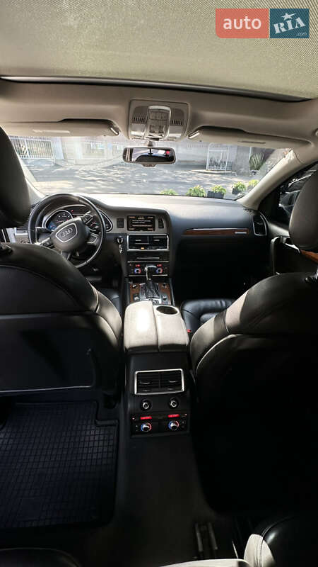 Позашляховик / Кросовер Audi Q7 2014 в Вінниці