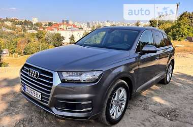 Позашляховик / Кросовер Audi Q7 2017 в Києві