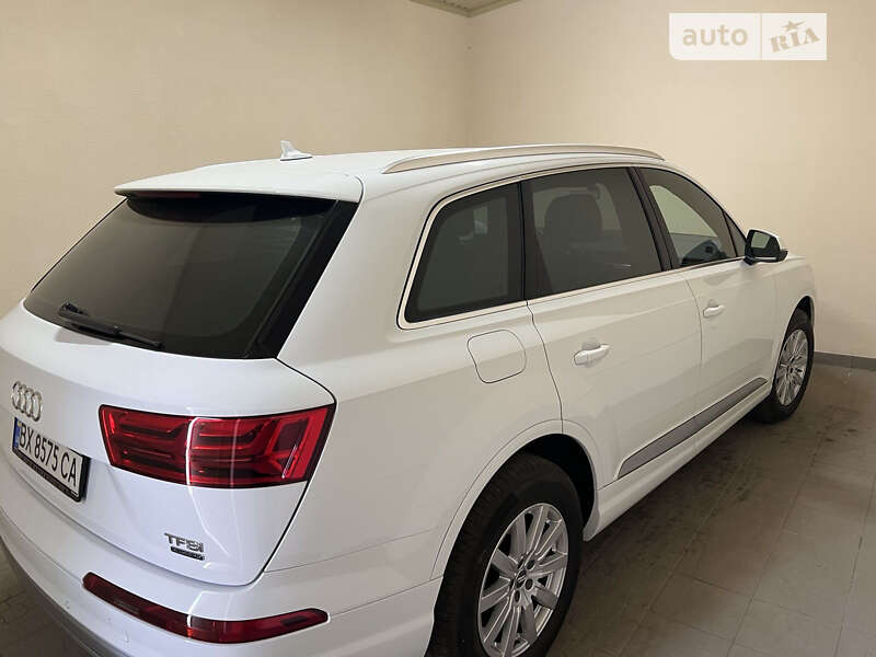 Внедорожник / Кроссовер Audi Q7 2017 в Хмельницком
