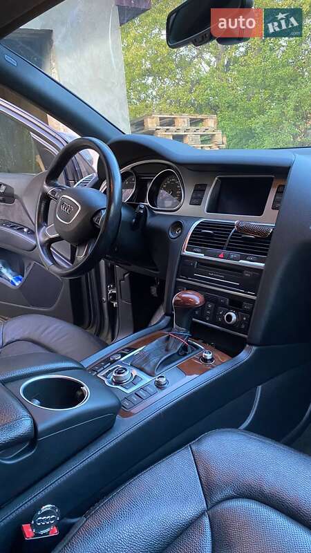 Внедорожник / Кроссовер Audi Q7 2014 в Черновцах