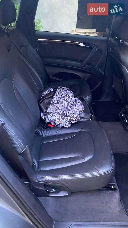 Внедорожник / Кроссовер Audi Q7 2014 в Черновцах
