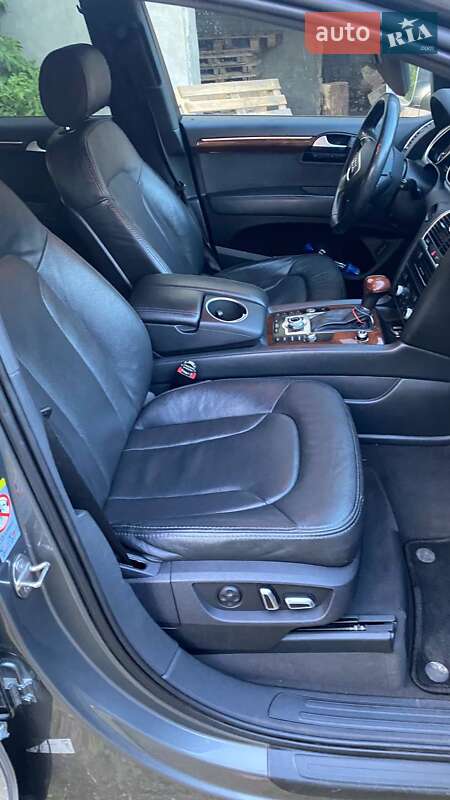 Внедорожник / Кроссовер Audi Q7 2014 в Черновцах