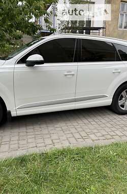 Внедорожник / Кроссовер Audi Q7 2017 в Львове