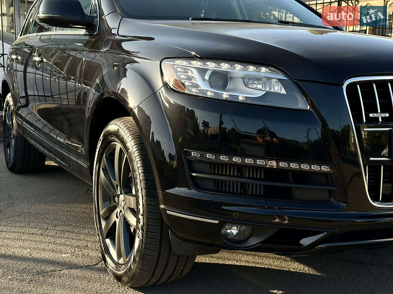 Внедорожник / Кроссовер Audi Q7 2013 в Одессе