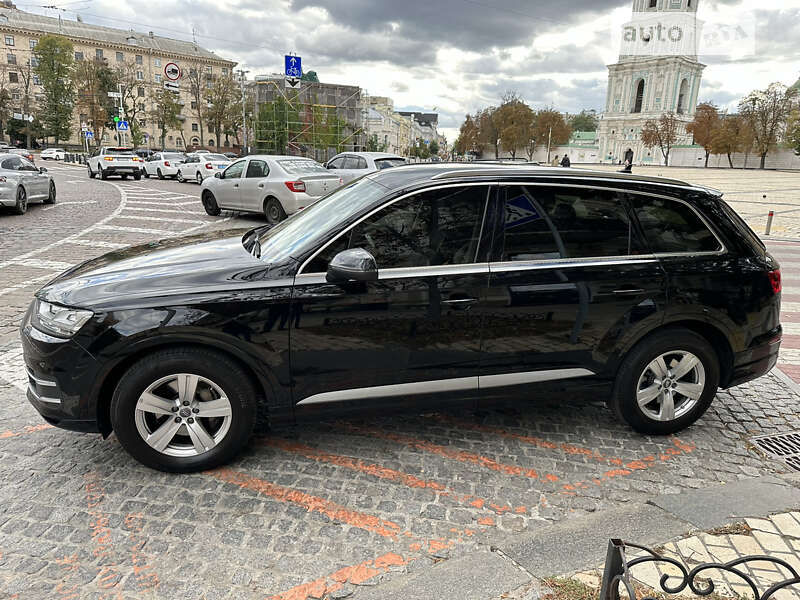 Позашляховик / Кросовер Audi Q7 2017 в Києві