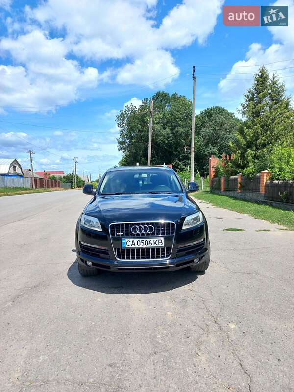 Внедорожник / Кроссовер Audi Q7 2007 в Киеве
