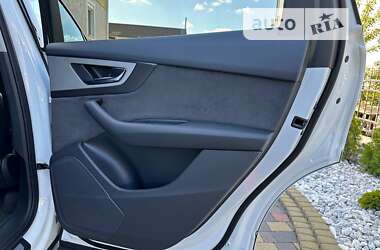 Позашляховик / Кросовер Audi Q7 2017 в 