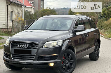 Внедорожник / Кроссовер Audi Q7 2007 в 