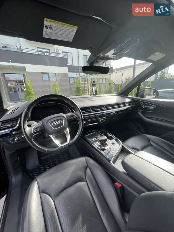 Внедорожник / Кроссовер Audi Q7 2016 в Ужгороде