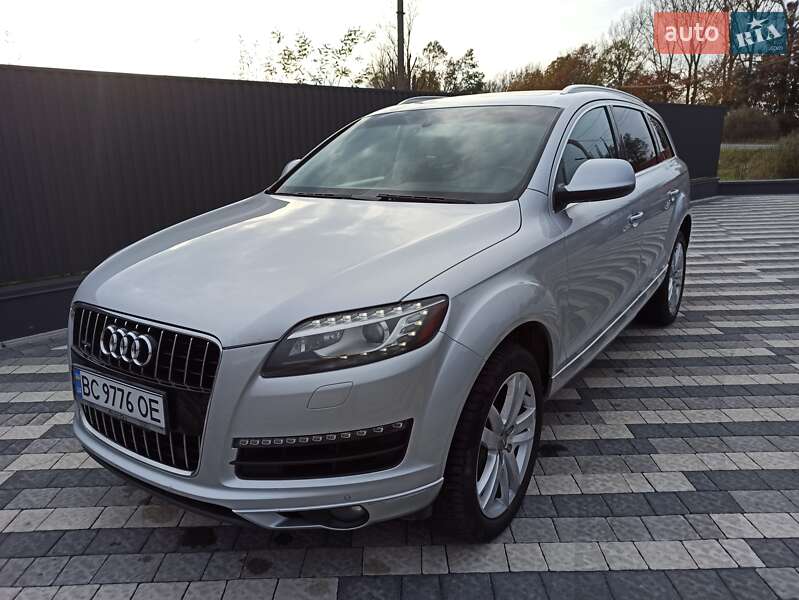 Внедорожник / Кроссовер Audi Q7 2014 в 
