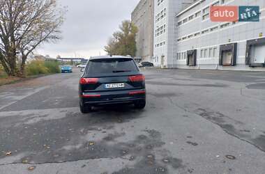 Внедорожник / Кроссовер Audi Q7 2016 в 