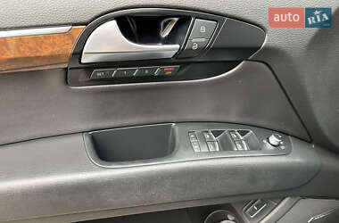 Внедорожник / Кроссовер Audi Q7 2012 в 