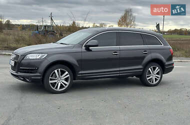 Внедорожник / Кроссовер Audi Q7 2012 в 