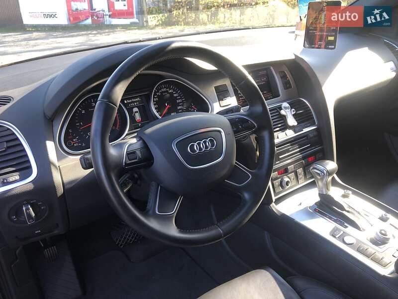 Позашляховик / Кросовер Audi Q7 2015 в Коломиї