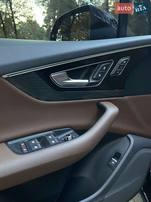 Внедорожник / Кроссовер Audi Q7 2016 в Львове