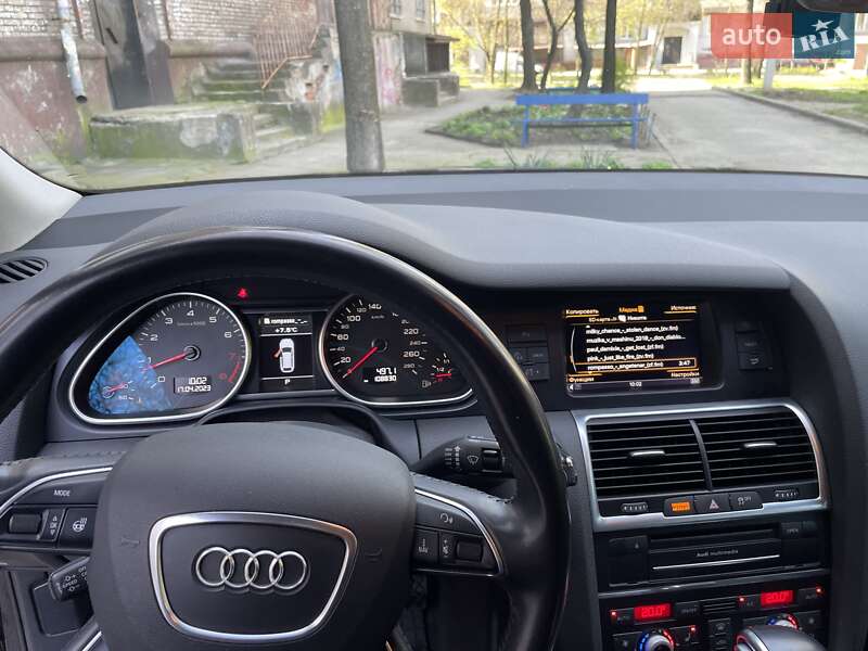 Внедорожник / Кроссовер Audi Q7 2015 в Запорожье