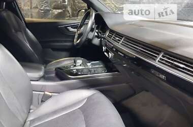 Внедорожник / Кроссовер Audi Q7 2019 в 