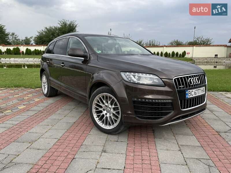 Внедорожник / Кроссовер Audi Q7 2014 в Городке