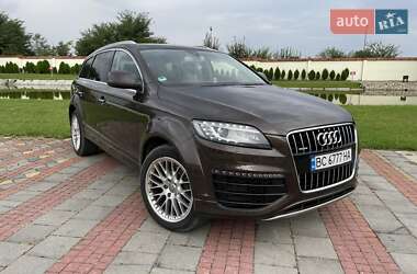 Внедорожник / Кроссовер Audi Q7 2014 в Городке