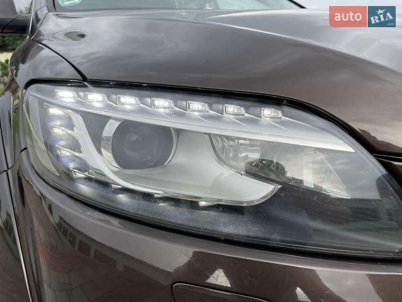 Внедорожник / Кроссовер Audi Q7 2014 в Городке