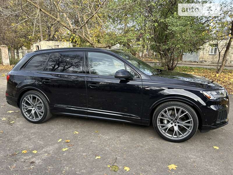 Внедорожник / Кроссовер Audi Q7 2020 в Львове