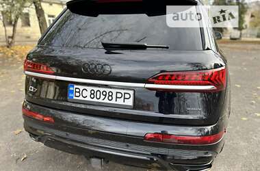 Внедорожник / Кроссовер Audi Q7 2020 в 