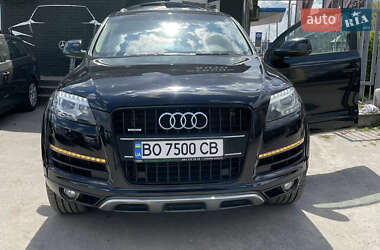 Внедорожник / Кроссовер Audi Q7 2015 в 
