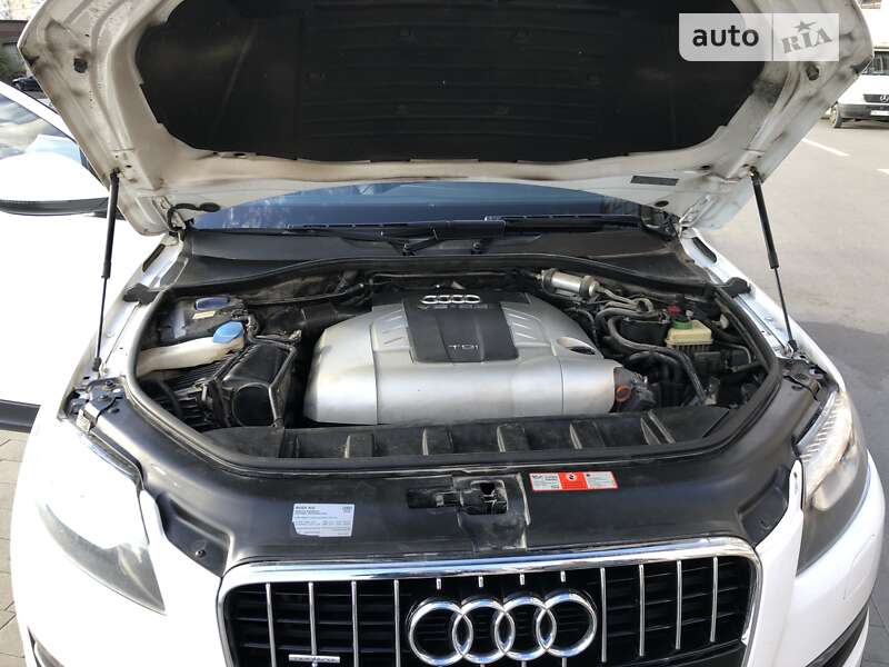Внедорожник / Кроссовер Audi Q7 2010 в Тернополе