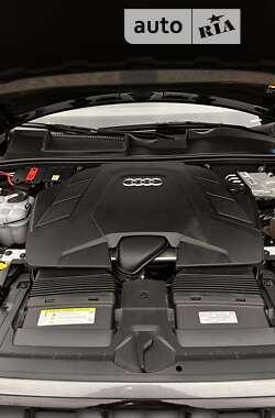 Внедорожник / Кроссовер Audi Q7 2019 в 