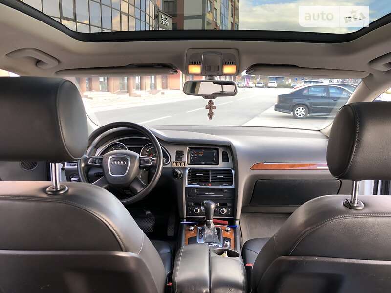 Внедорожник / Кроссовер Audi Q7 2010 в Тернополе