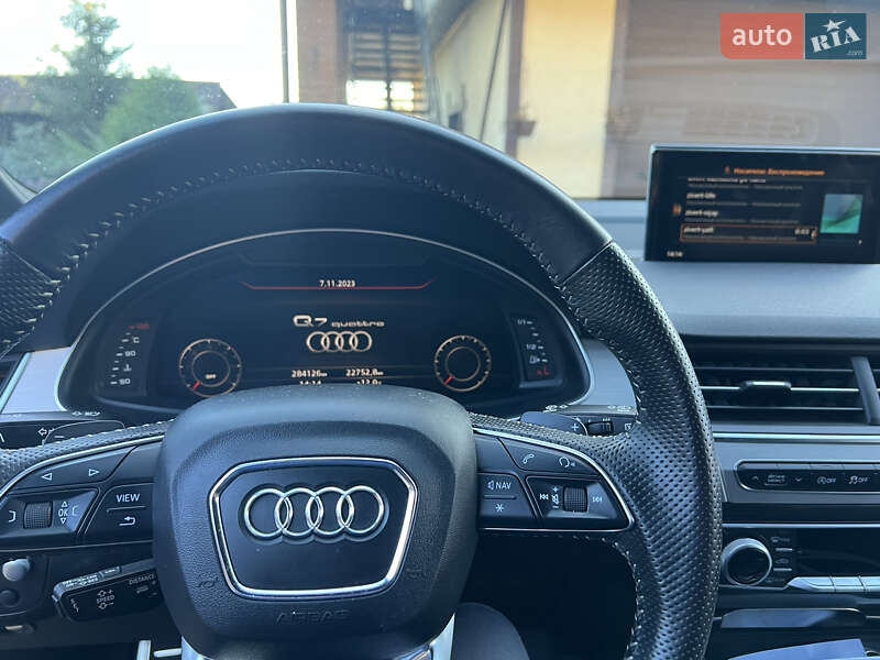 Позашляховик / Кросовер Audi Q7 2016 в Тростянці