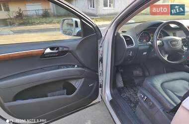 Внедорожник / Кроссовер Audi Q7 2014 в 