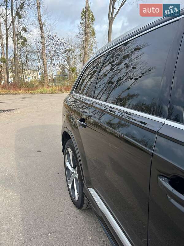 Внедорожник / Кроссовер Audi Q7 2021 в Львове
