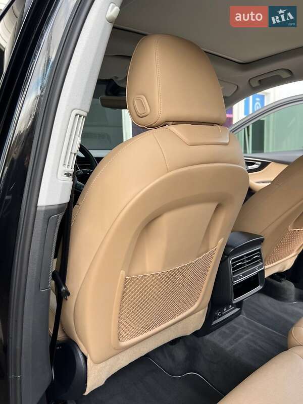 Внедорожник / Кроссовер Audi Q7 2021 в Львове