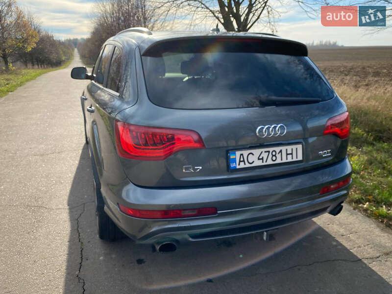 Внедорожник / Кроссовер Audi Q7 2014 в Луцке