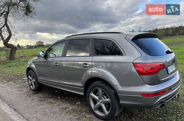 Внедорожник / Кроссовер Audi Q7 2014 в 