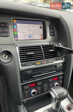 Внедорожник / Кроссовер Audi Q7 2014 в 